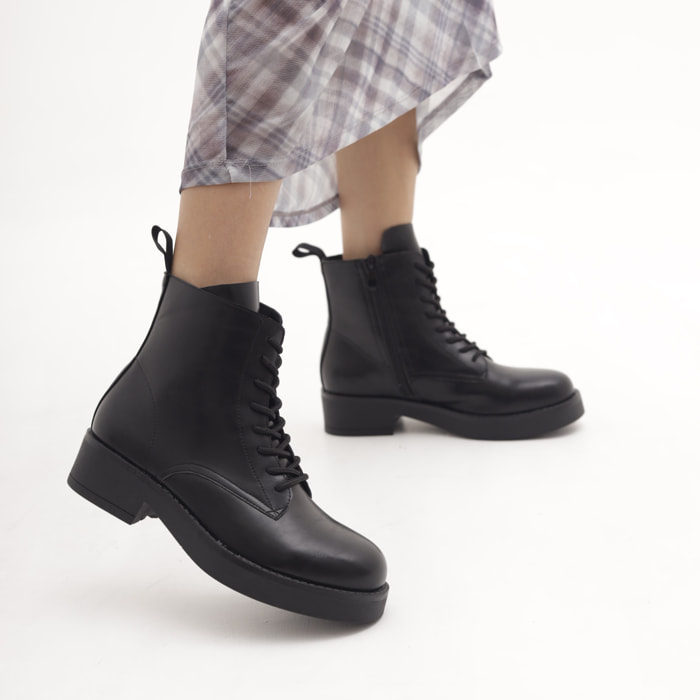 ANFIBIO BASSO LISCIO NERO