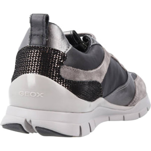 Sneakers de  Mujer de la marca GEOX  modelo D SUKIE GRIS