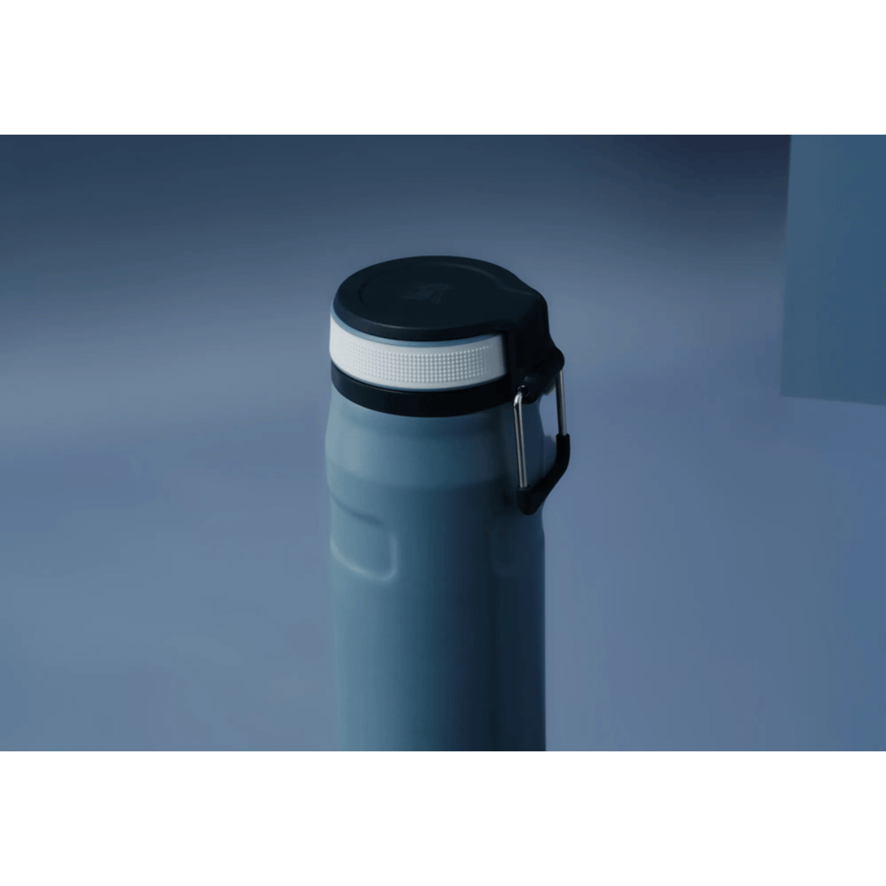 Borraccia Con Cannuccia - 0,7L - ICEFLOW™ BOTTLE TWIST FLIP 2.0 - Indigo