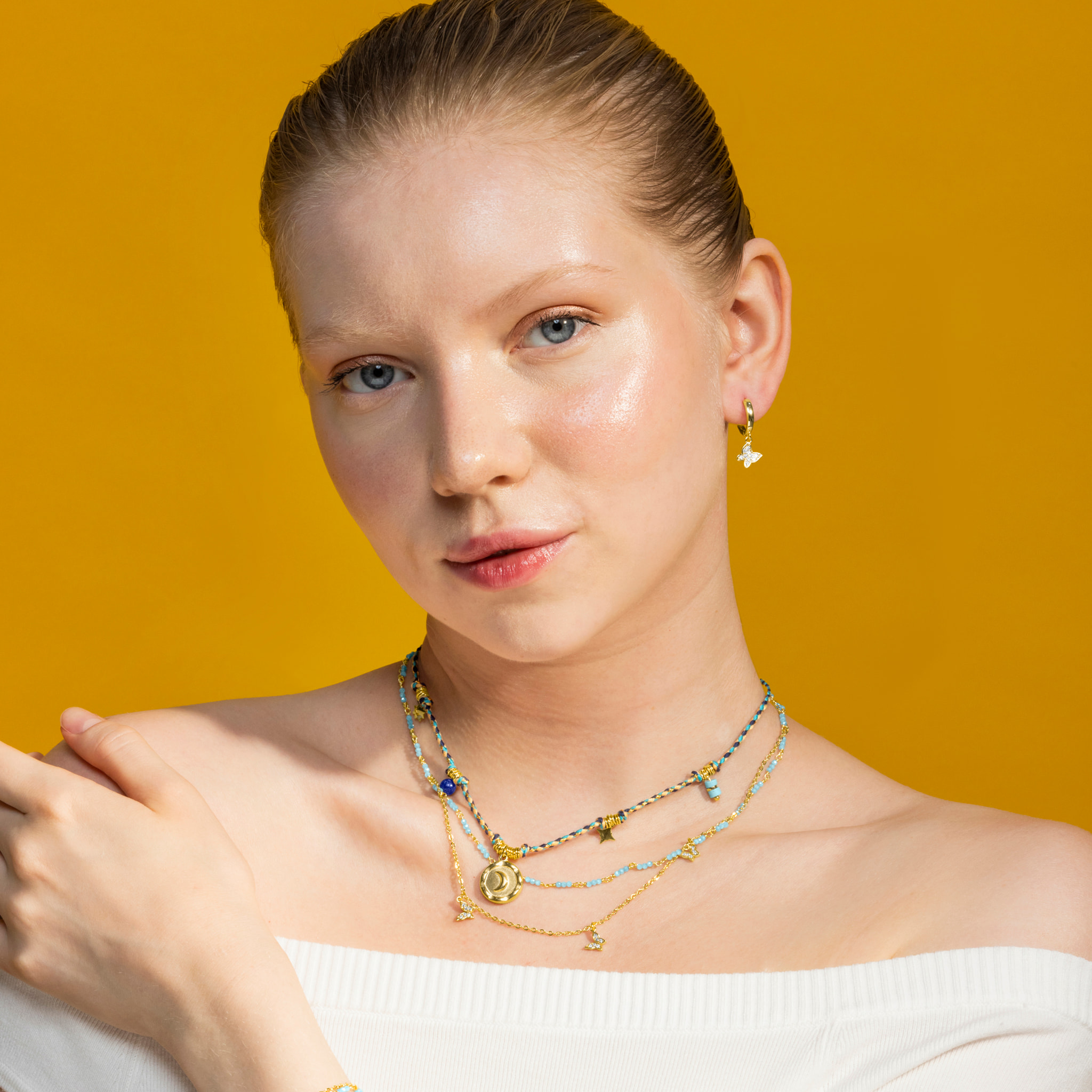 Pendientes de Circonita Brillante acabados en oro amarillo de 18k