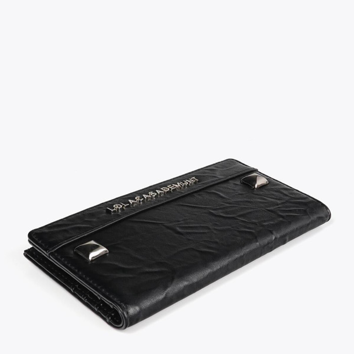 Portafoglio XL con effetto pelle stropicciata e borchie moderne