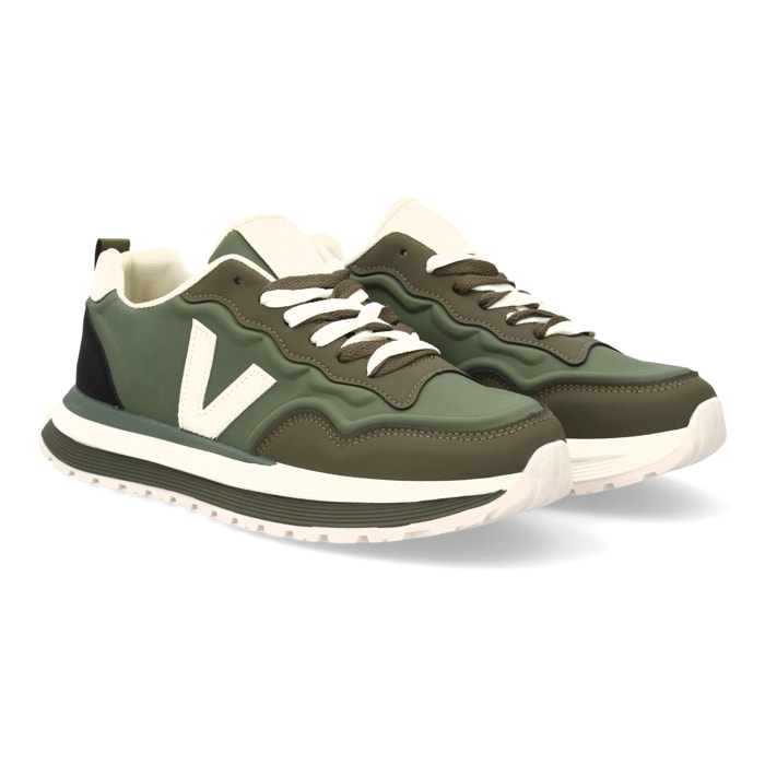 Zapatilla hombre casual con contrastes