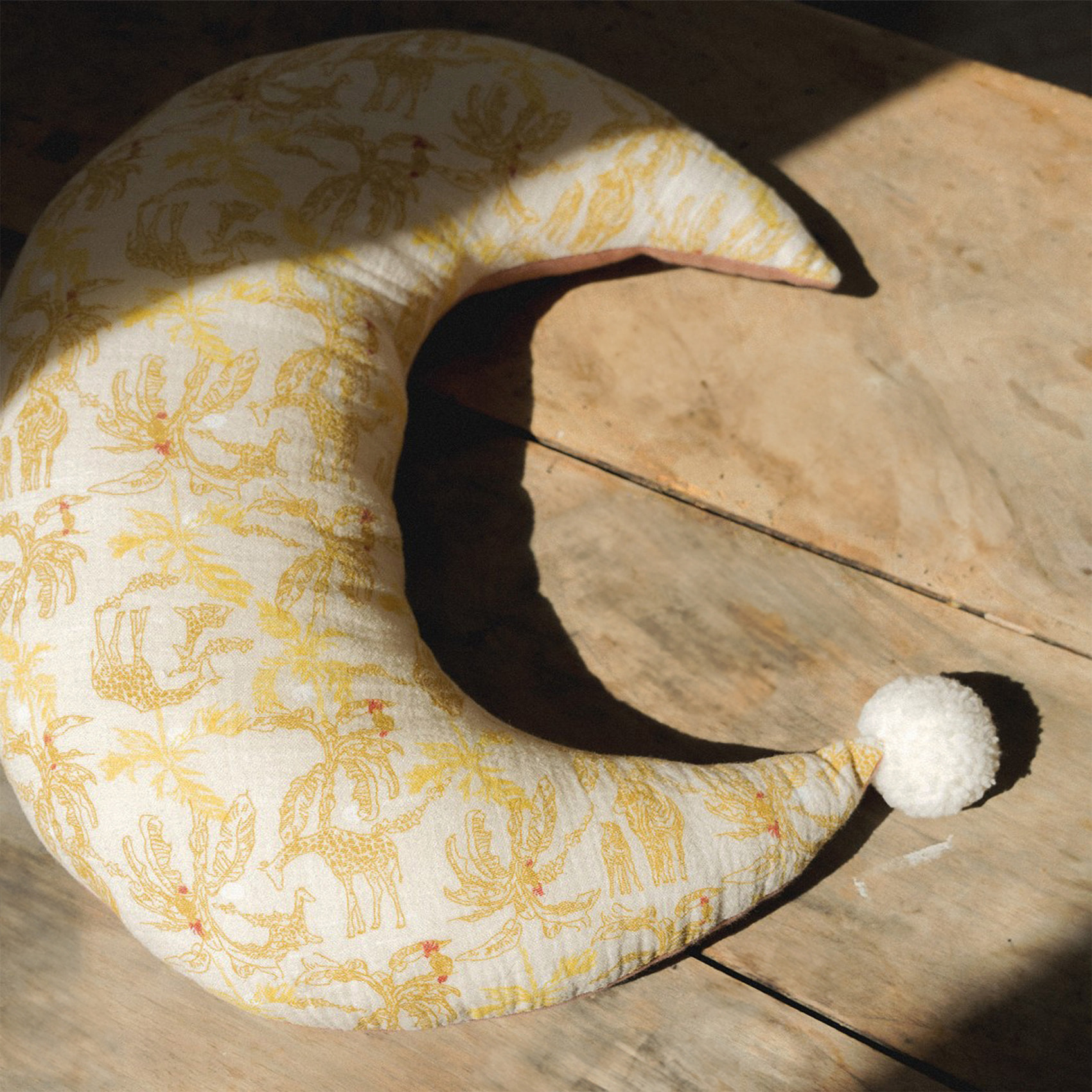 Coussin bébé demi lune - Beige
