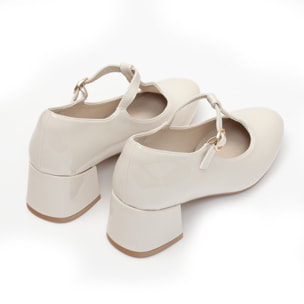 Dècolletè in simil pelle verniciata con tacco basso quadrato