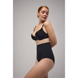 Slip alto con effetto snellente