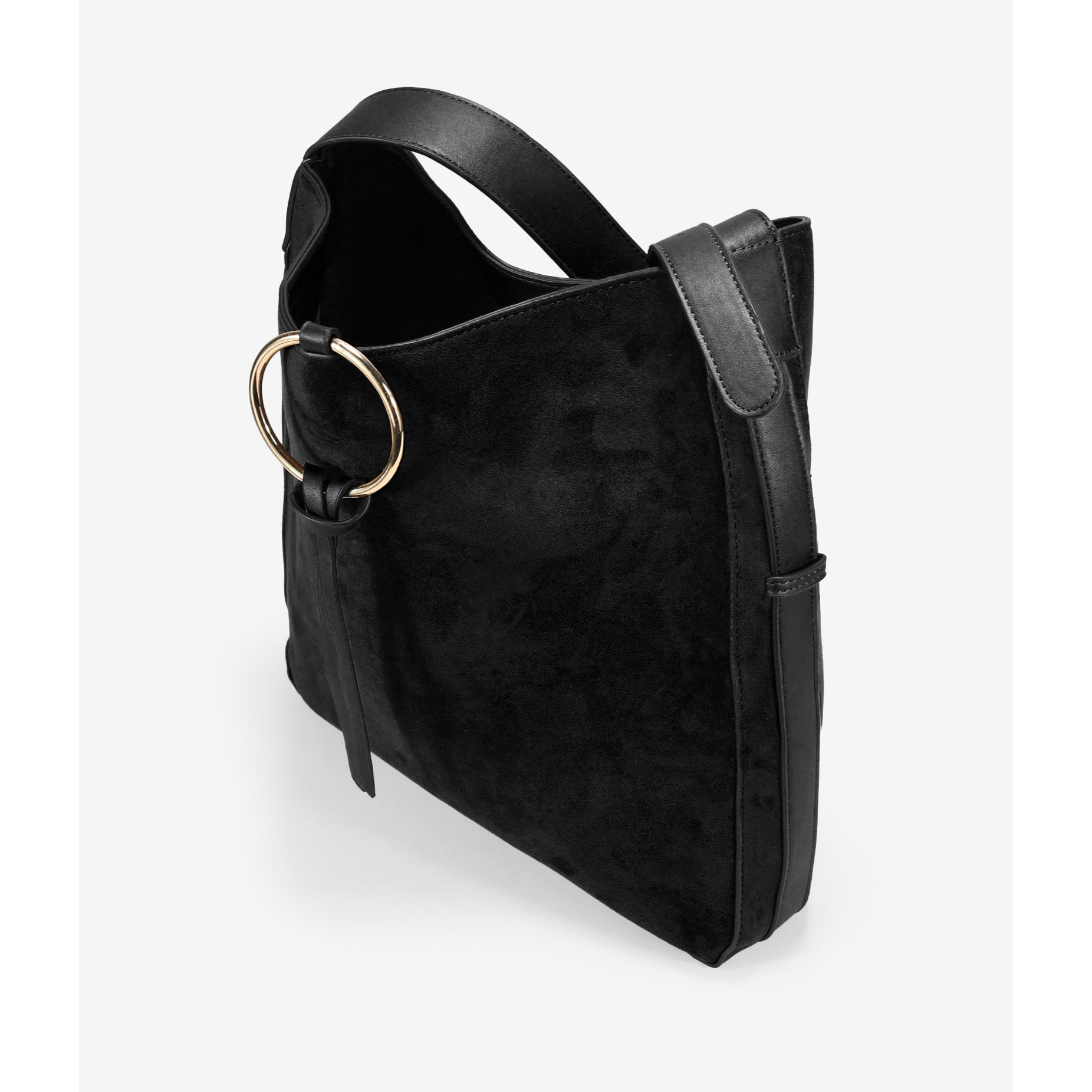 Bolso de hombro negro en ante con argolla metálica