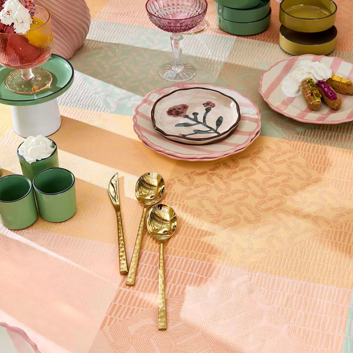 Nappe pur coton 205 g/m² motif jacquard rose jaune Mille empreintes pastel