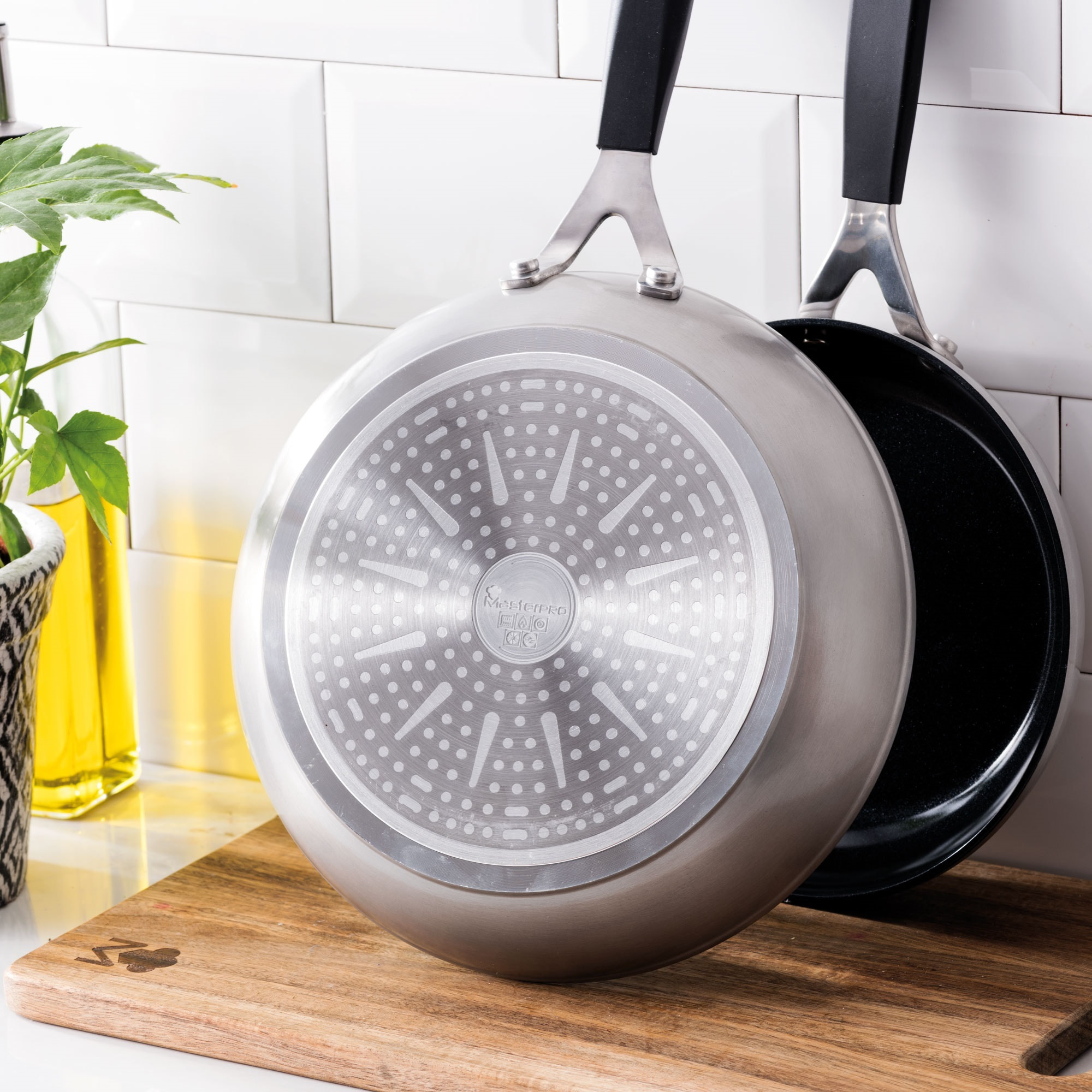 Wok ø28x8,5cm en acero inoxidable apta para inducción smart masterpro