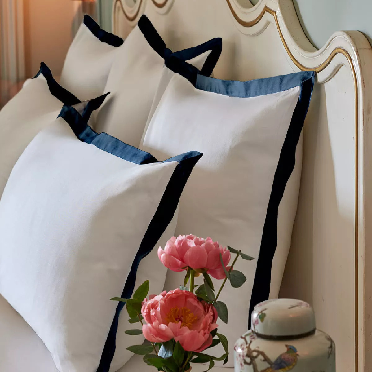 Lot de 2 taies satin de coton jeu d'unis blanc Suite heritage bleu