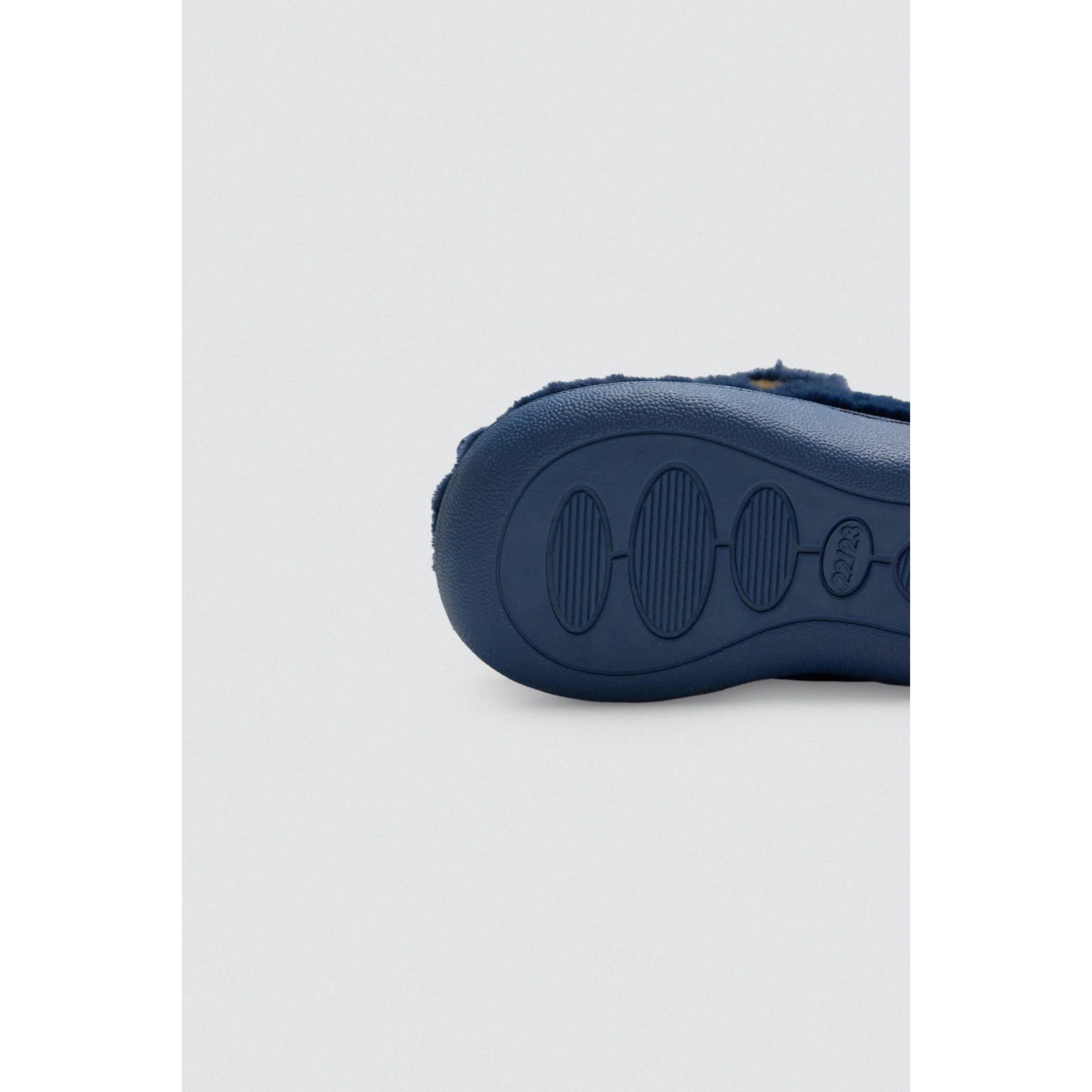 Scarpine per neonato con velcro ricamate a forma di pinguino