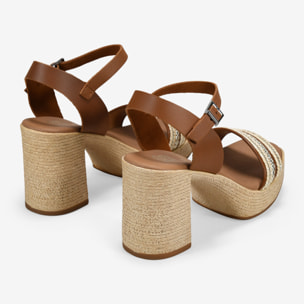 Sandalias marrrones en piel con tacón efecto esparto