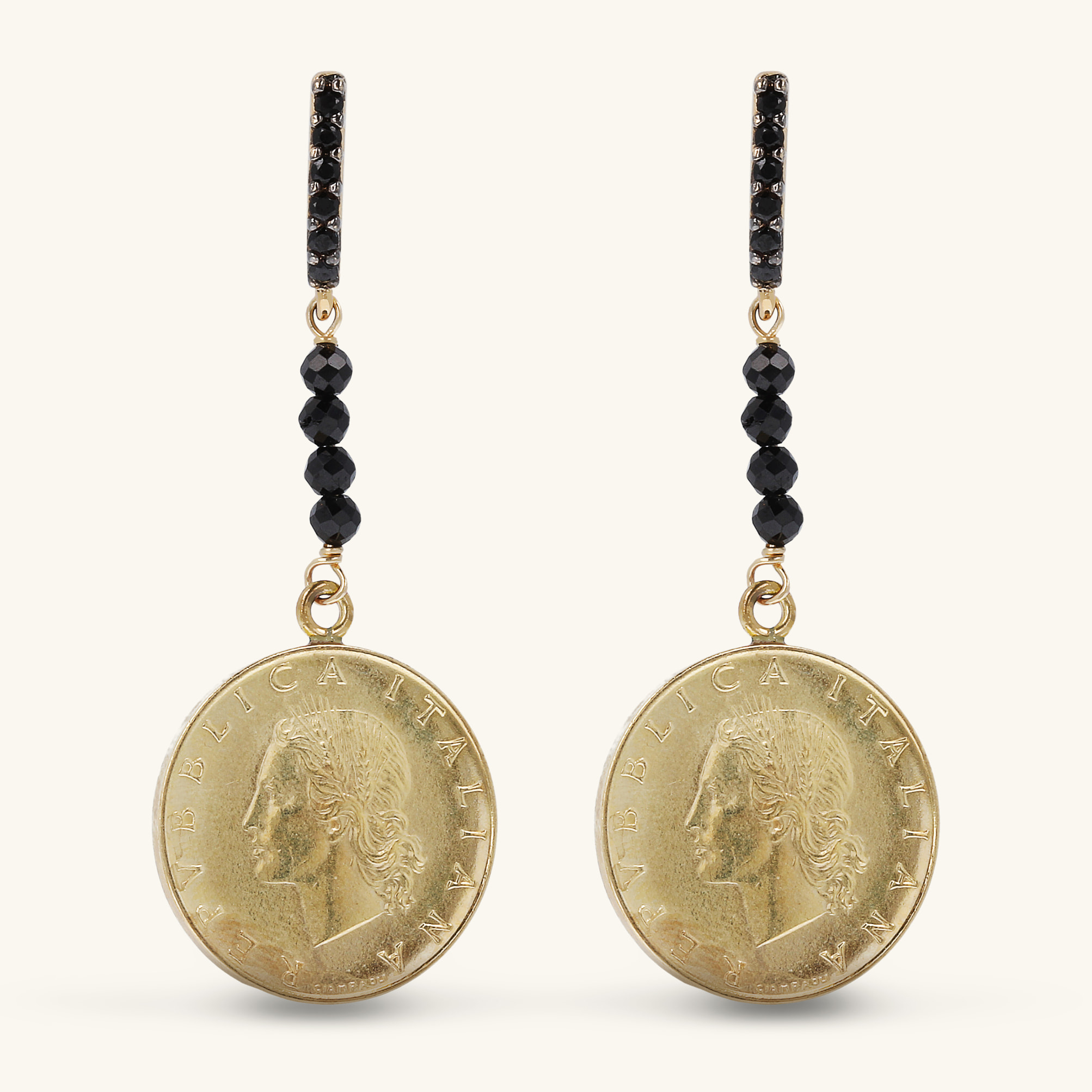 Orecchini Pendenti con Spinello Nero e Moneta