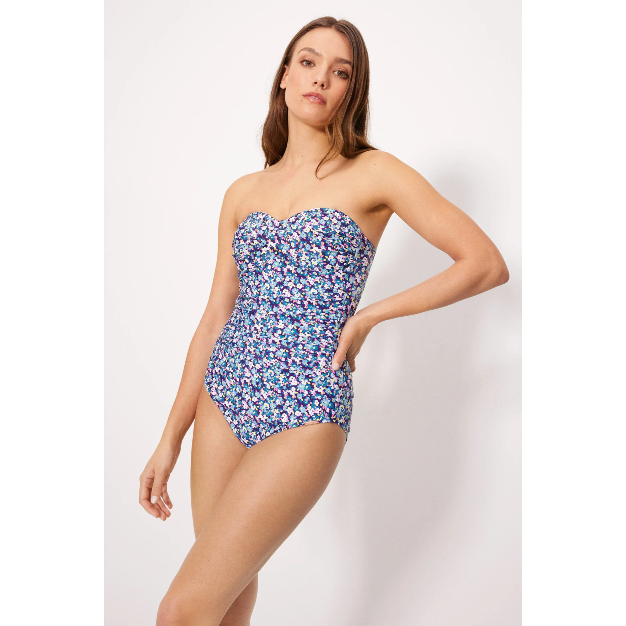 Costume bandeau modellante