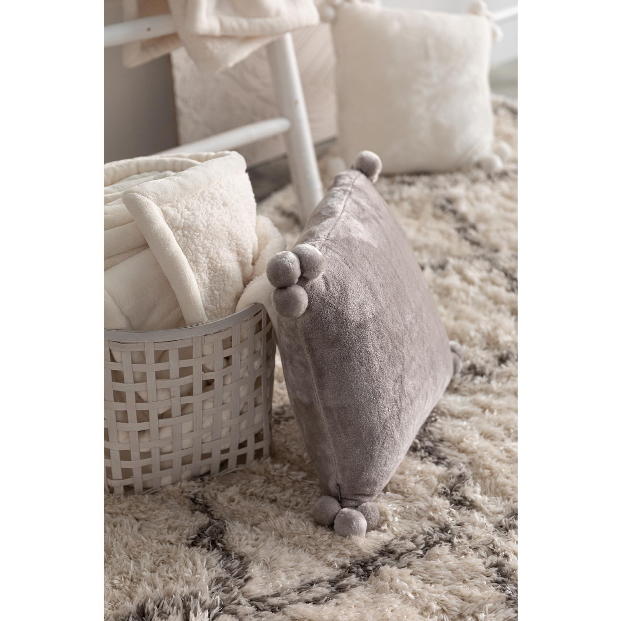 Coussin Tender pompons