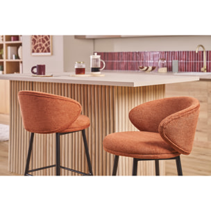 Tabourets de bar design en tissu effet velours texturé terre brûlée et métal noir (lot de 2) ROSALIE