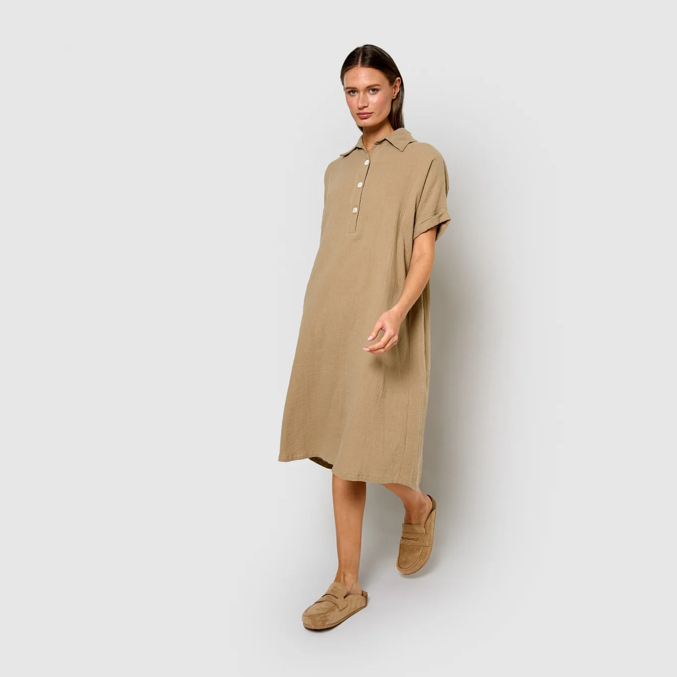Vestido midi manga fluida muselina cuerda