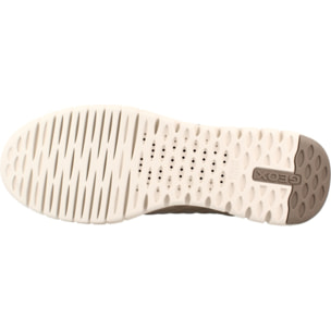 Sneakers de  Mujer de la marca GEOX  modelo D667SB 000NF BRONCE