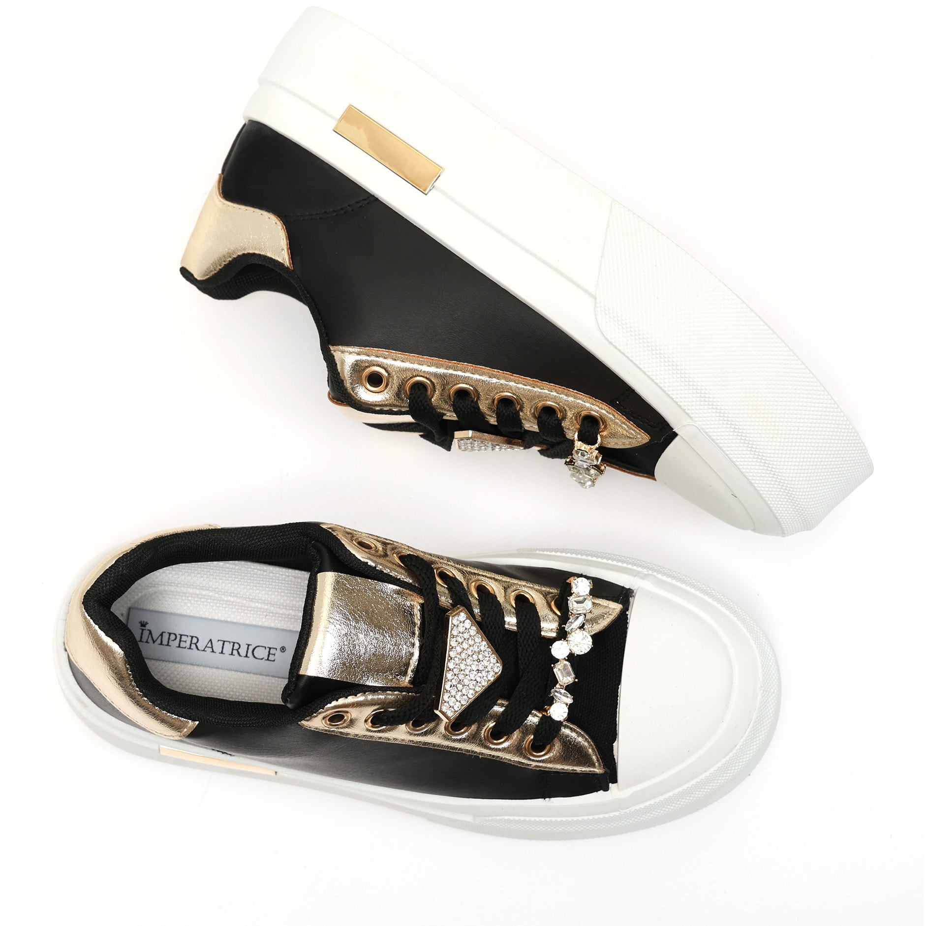 Sneakers in simil pelle con dettagli gioiello