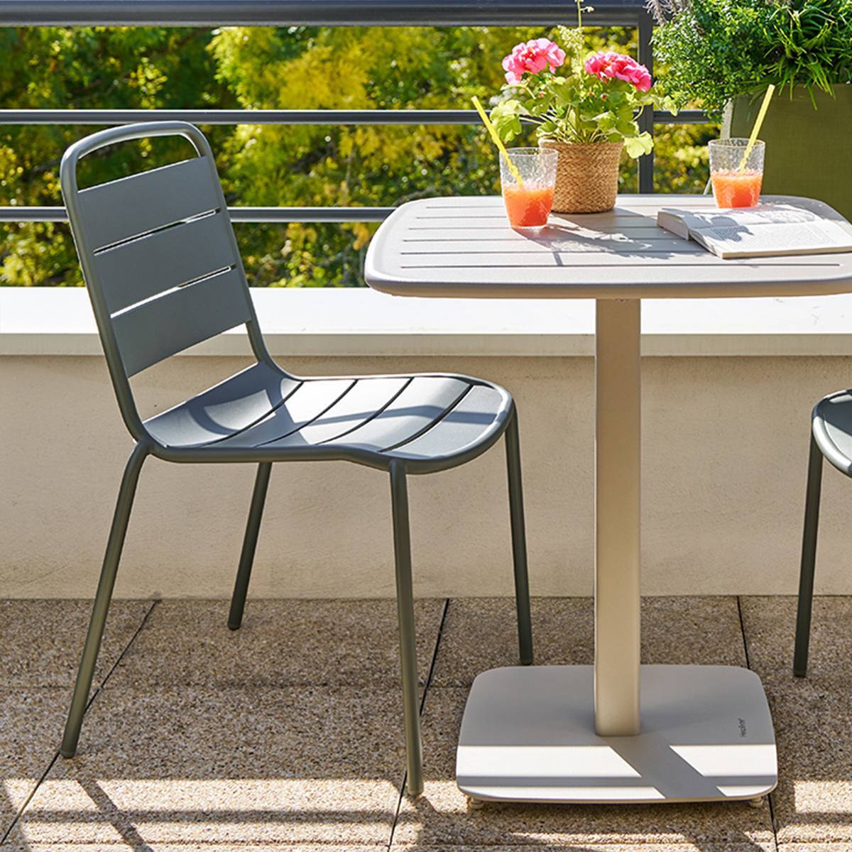 Chaise de jardin empilable Alegoria vert laurier