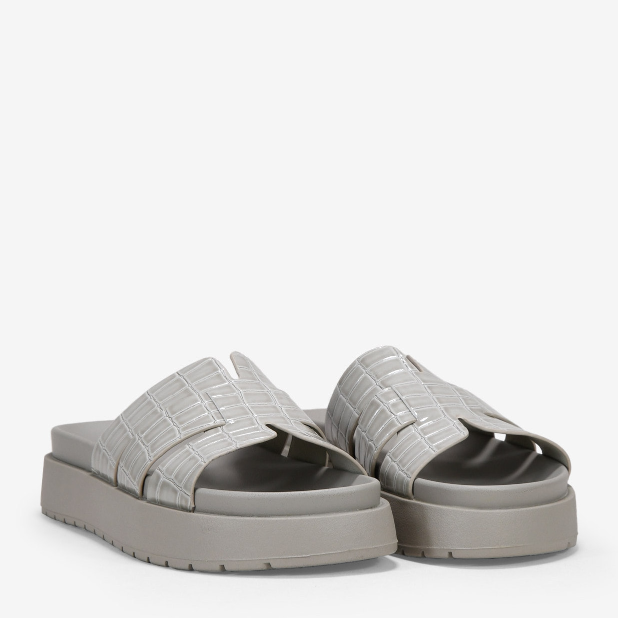 Sandalias de plataforma beige efecto cocodrilo