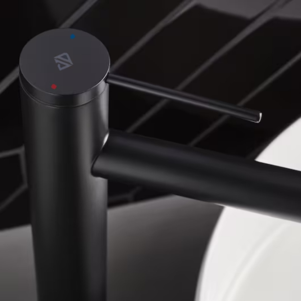 Mitigeur lavabo bec haut Grands Boulevards sans vidage Noir mat