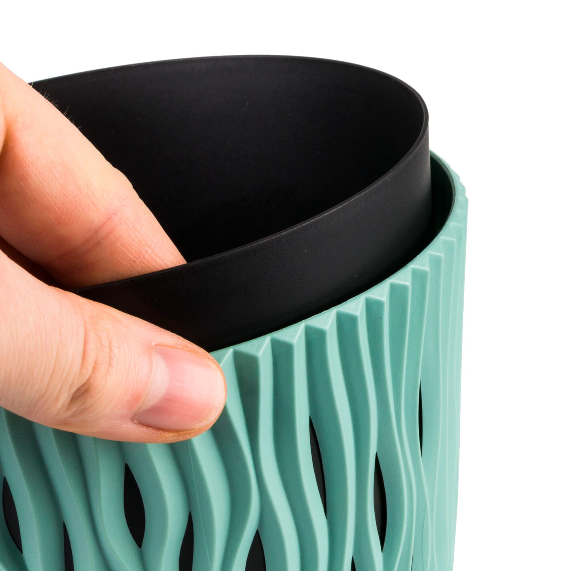 3x maceta redonda de plastico sandy round en color salvia 15,8 (largo) x 15,8 (ancho) x 13,8 (alto) cm