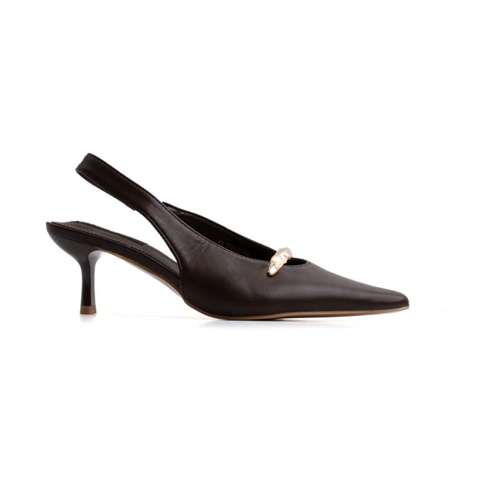 Slingback con dettaglio oro e tacco spillo - MARRONE