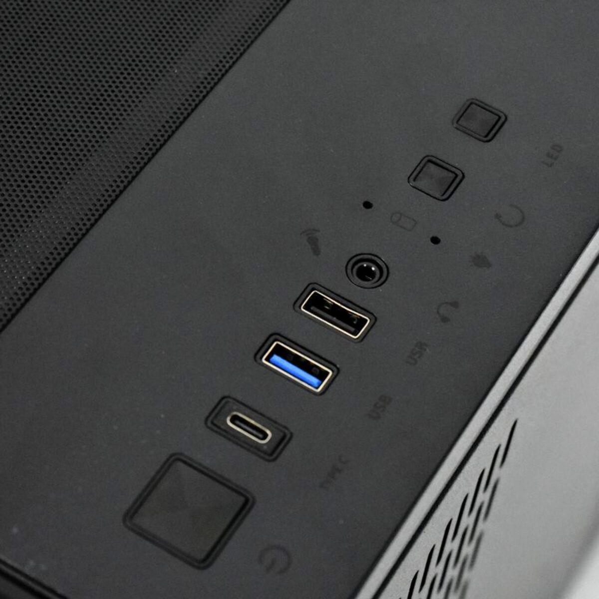 PC Gamer MRED GeForce RTX 5070 U5 32Go 1To