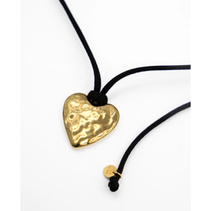 Collar de mujer con corazón