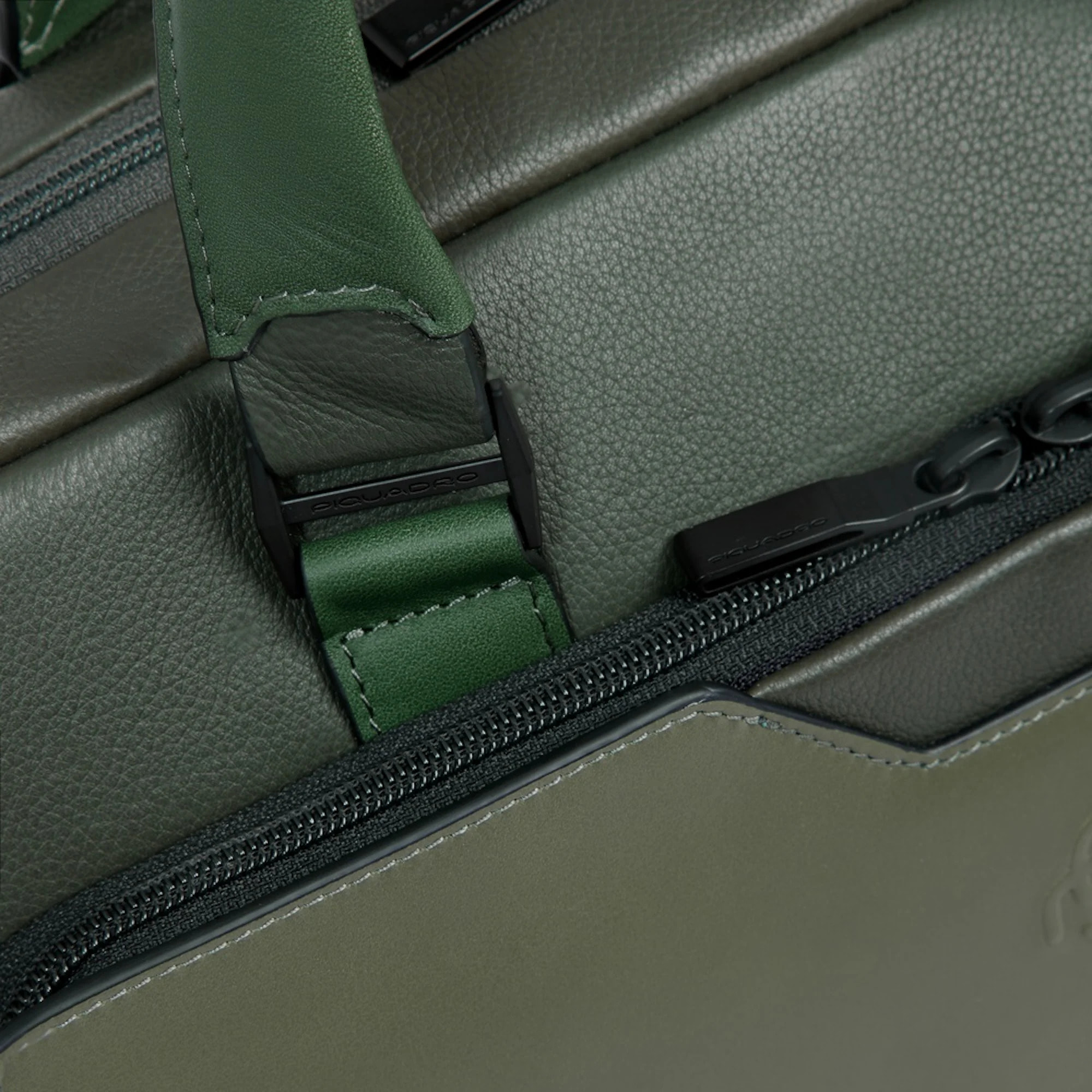 Piquadro Borsa da lavoro in pelle porta pc e porta iPad® con protezioni antiurto e RFID