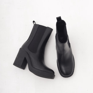 STIVALETTO ELASTICO ZIP TACCO NERO