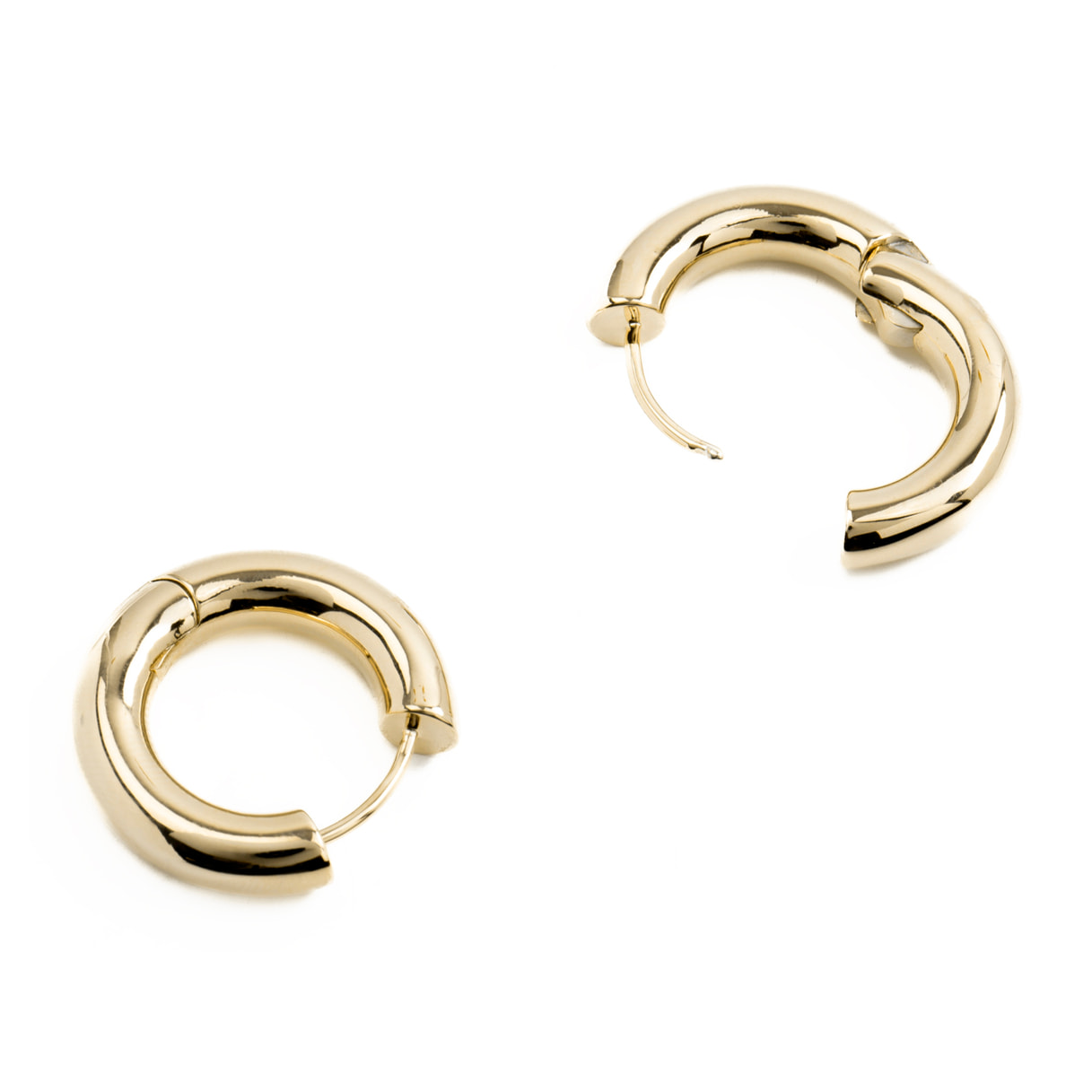 Pendientes de 24mm de diámetro acabado oro 18K