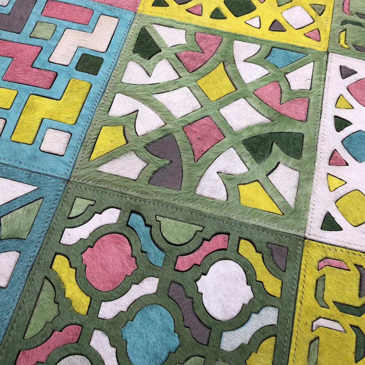 Tapis peau de vache kilm fait à la main DATA