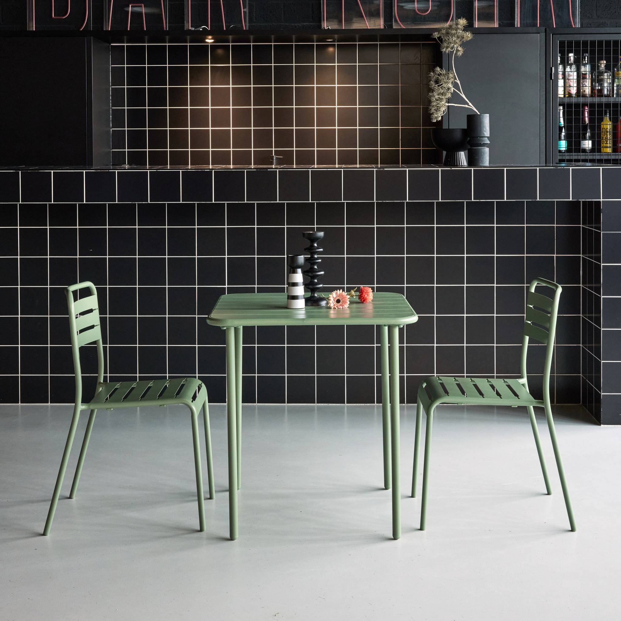 Table de jardin métal + 2 assises AMÉLIA