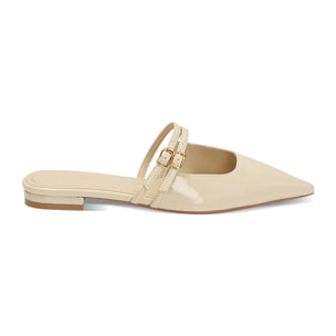 Sabot color crema de charol