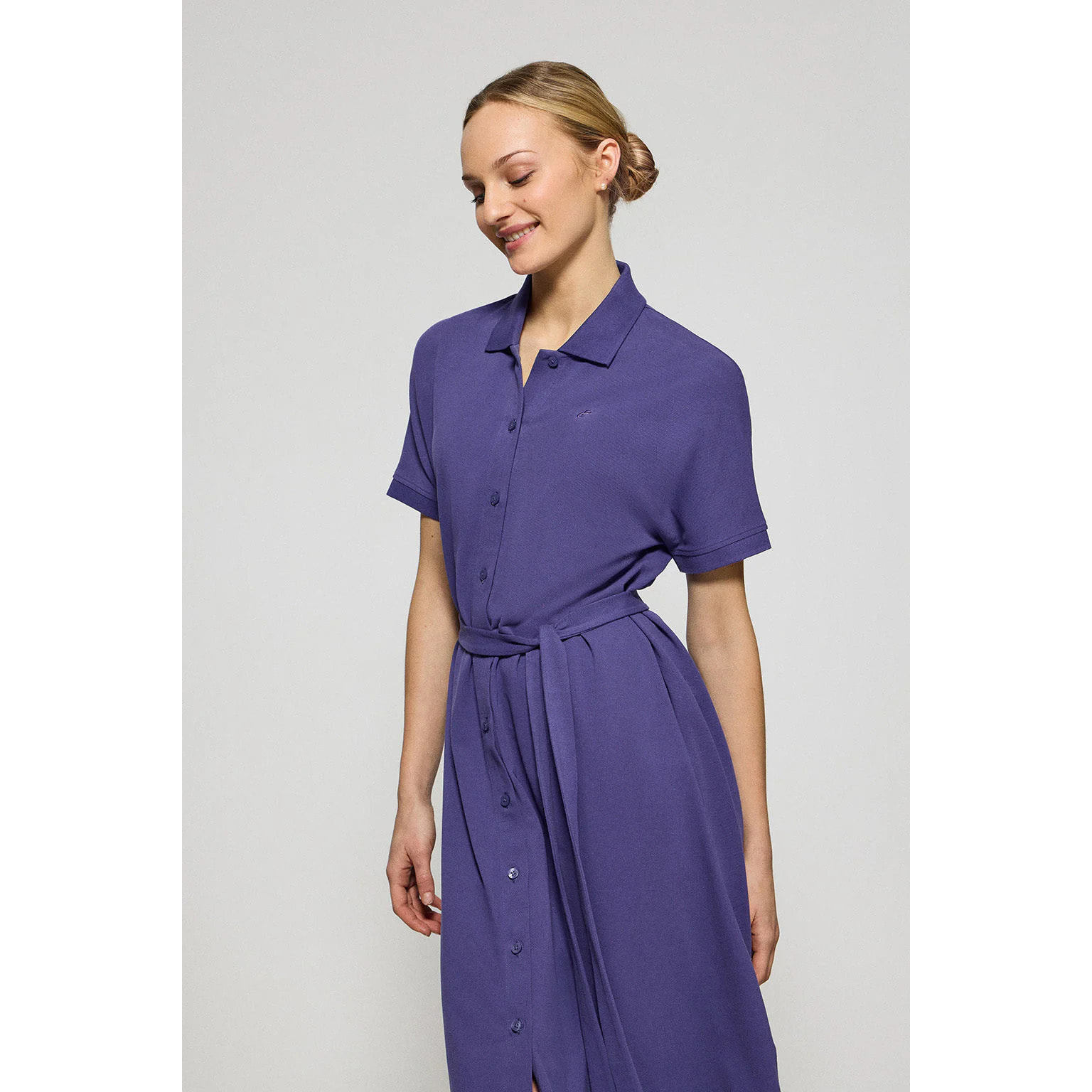 Vestito viola azzurrino abbottonato con ricamo PC