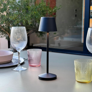 9 Lampe de table EMILY + Socle de charge