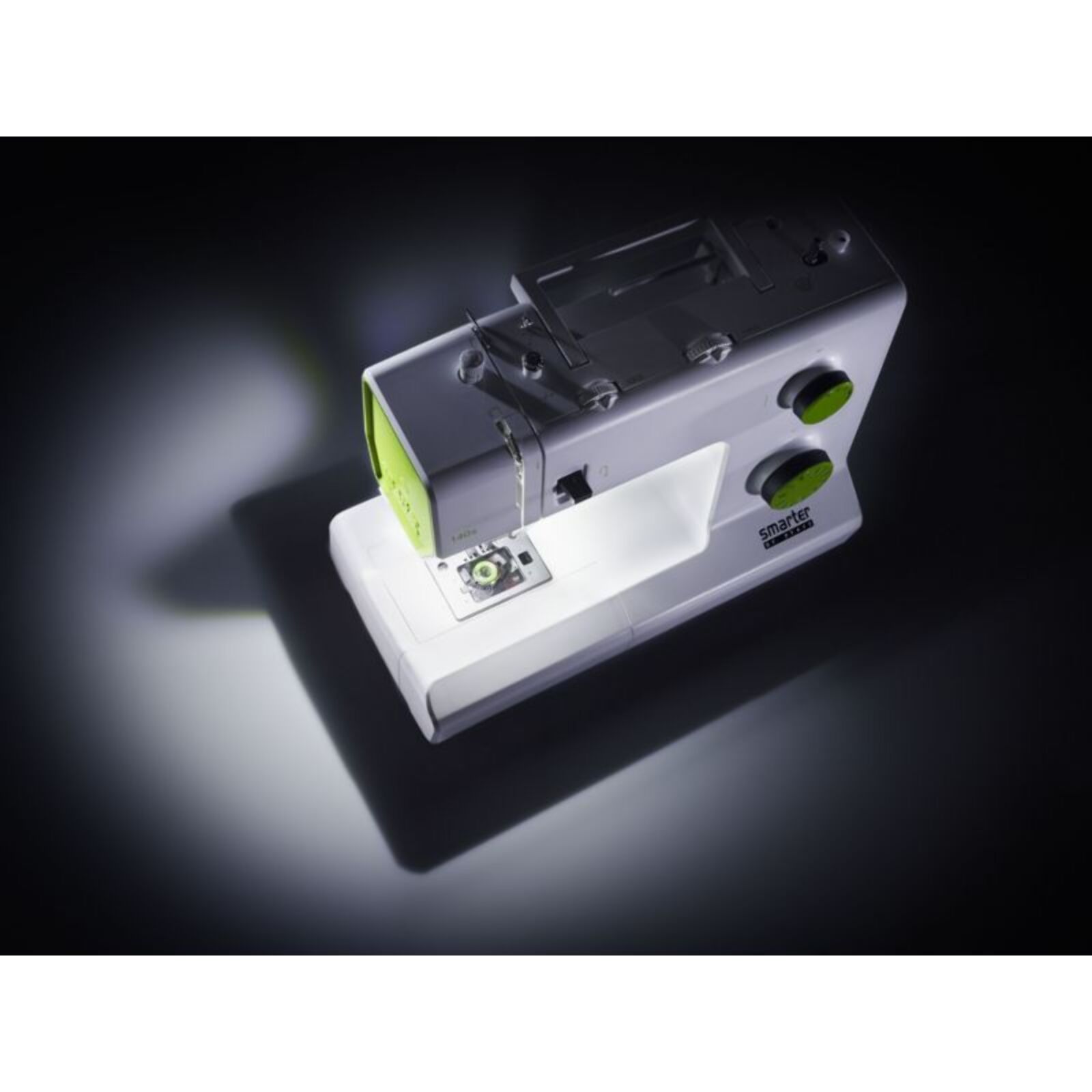 Machine à coudre PFAFF Smarter 140S