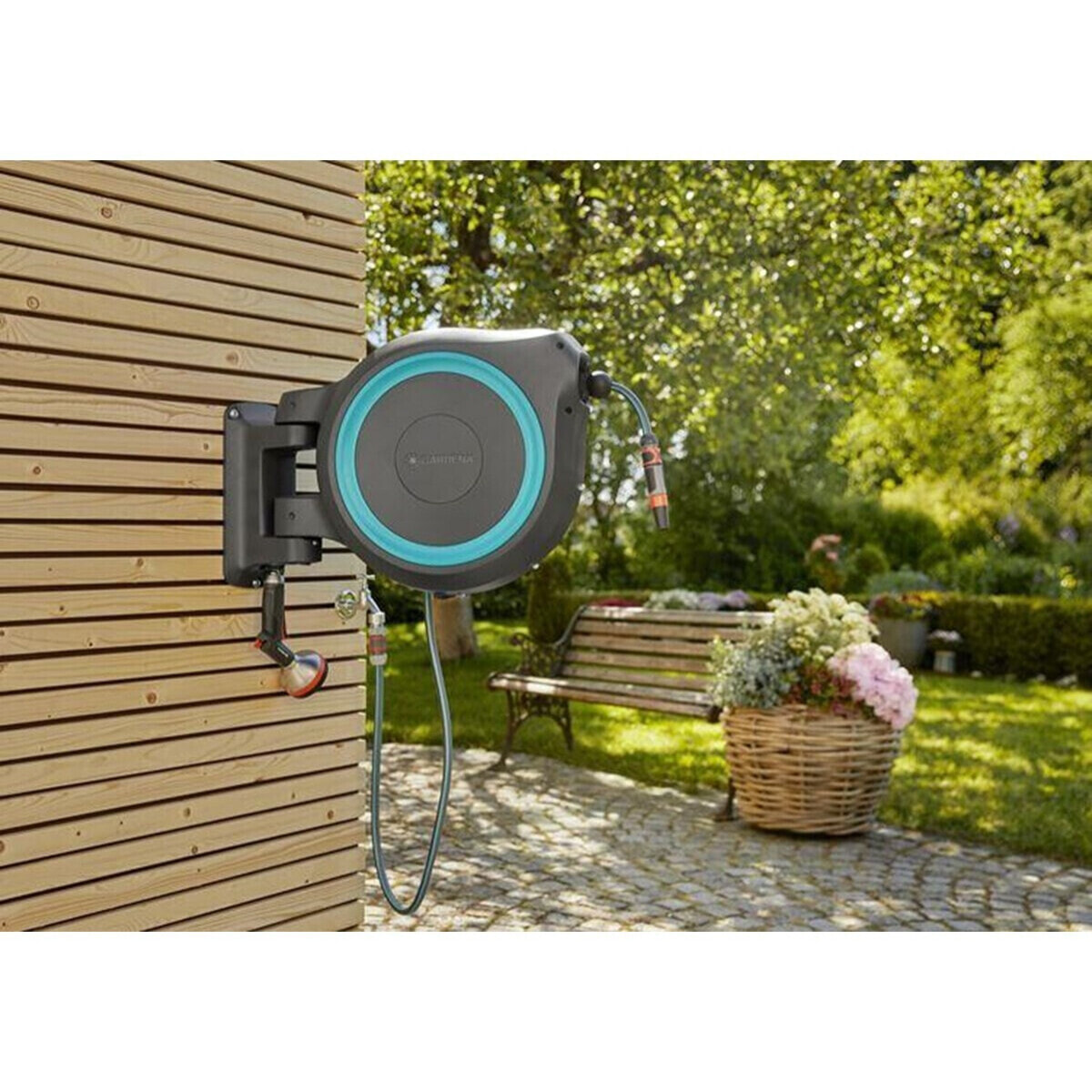 Dévidoir automatique mural RollUp XL - 35 m - Bleu turquoise - GARDENA - 18630-20