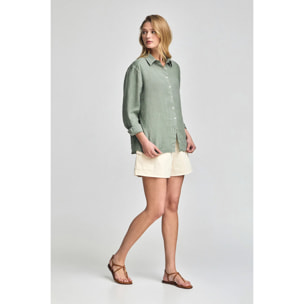 Camicia verde militare in lino tinta in capo con monogramma ricamato