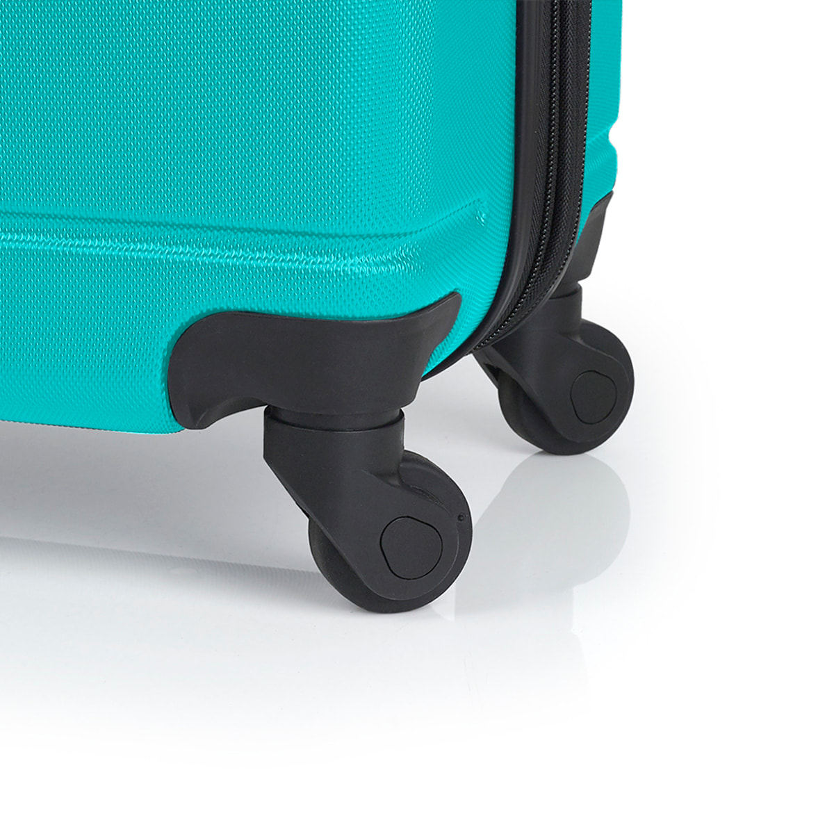 Maleta mediana ZERO capacidad 68 L