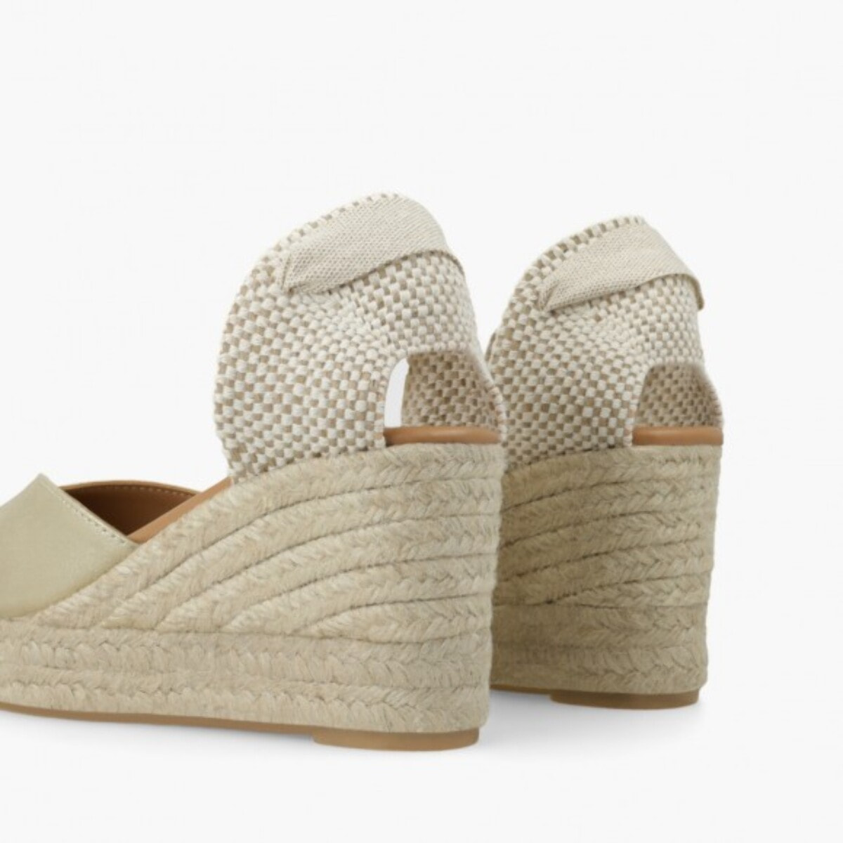 ALPARGATAS DORADAS FINARI