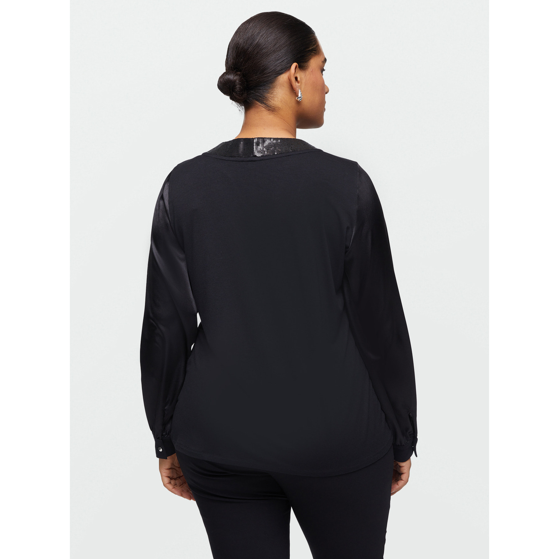 Fiorella Rubino - Blusa bimateria con escote bordado - Negro