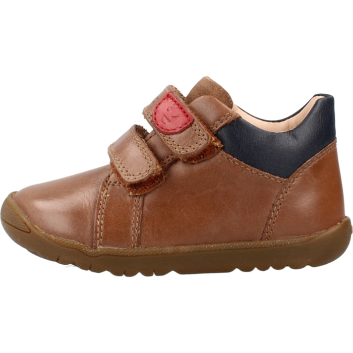 Zapatillas Niño de la marca GEOX  modelo B254NB 0CL22 MARRON