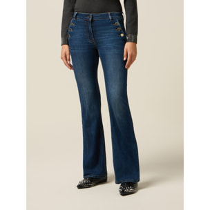 Oltre - Jeans flare con dettaglio di bottoni - Blu