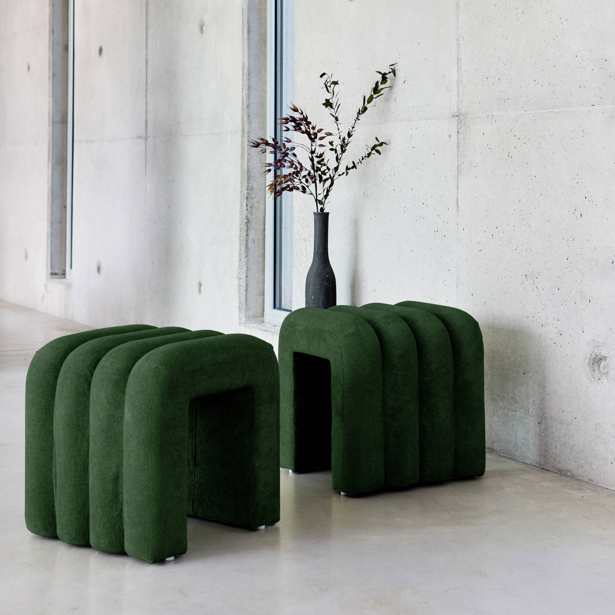 Set de 2 poufs contemporains en tissu vert foncé
