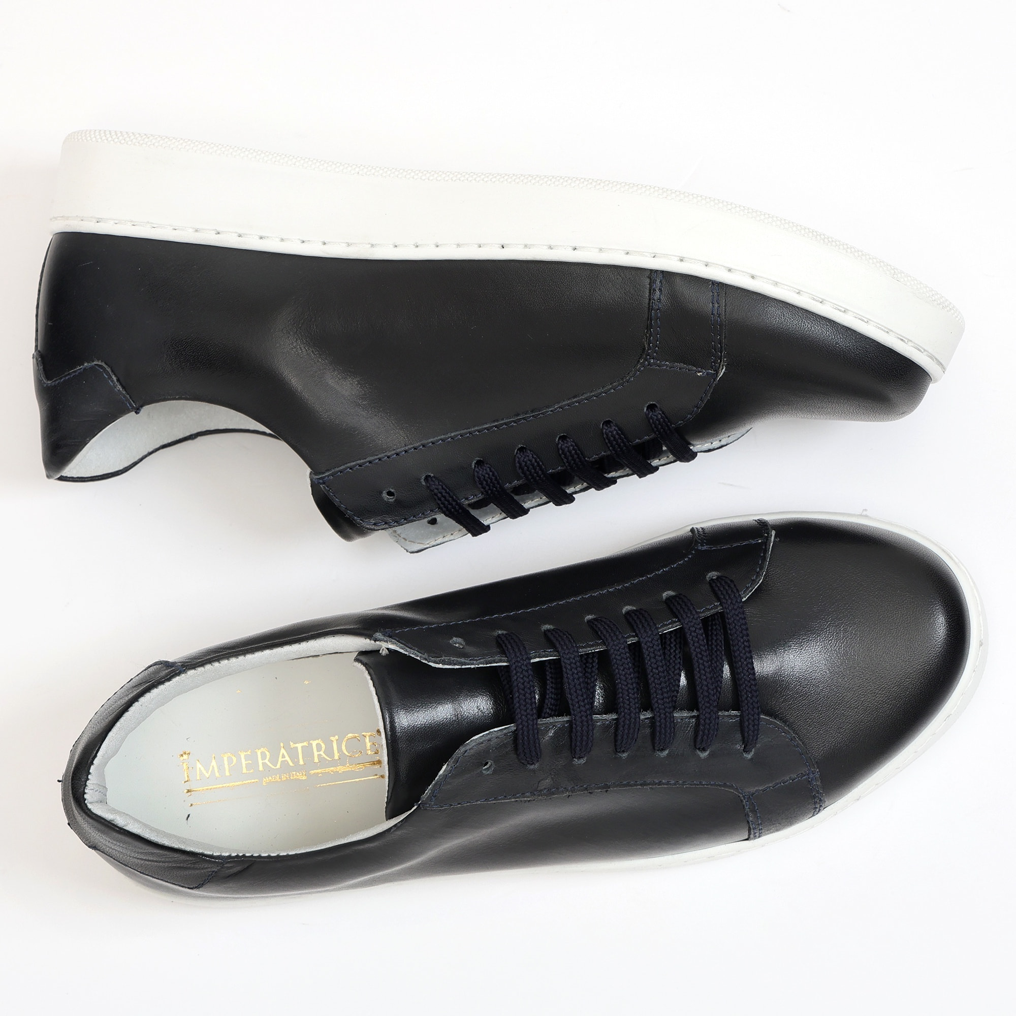 Sneakers stringate in pelle di vitello