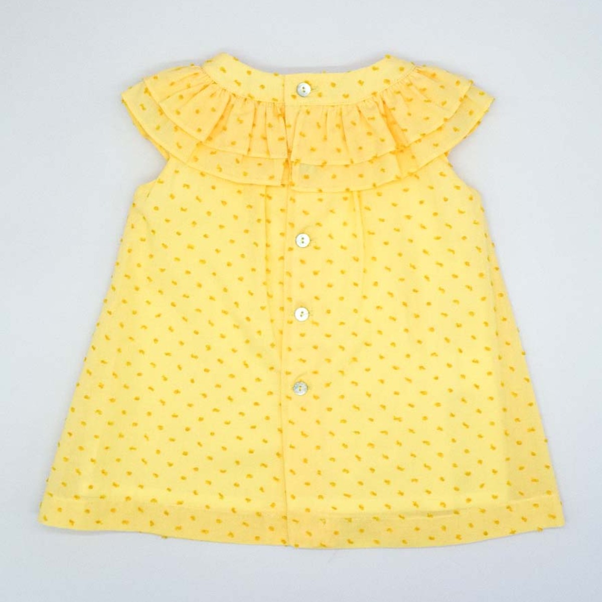 VESTIDO CON CUELLO VOLANTE EN CUELLO Y LAZO PLUMETI AMARILLO