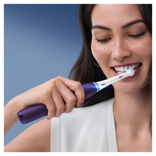 Oral-B iO 8N - Avec Etui de Voyage et Porte Brossette - Violette - Brosse À Dents Électrique