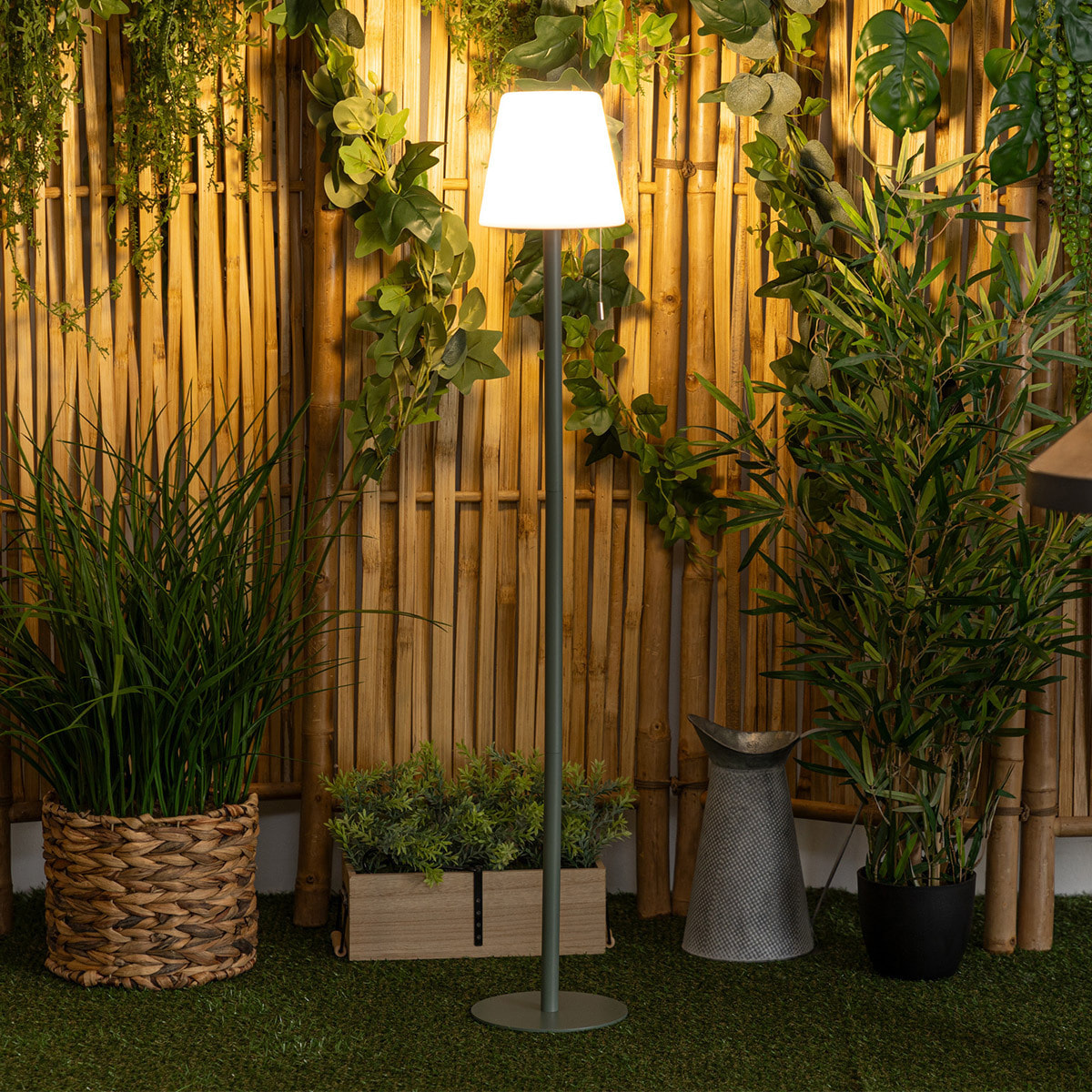 Lampadaire extérieur "Zack" H108cm vert olive